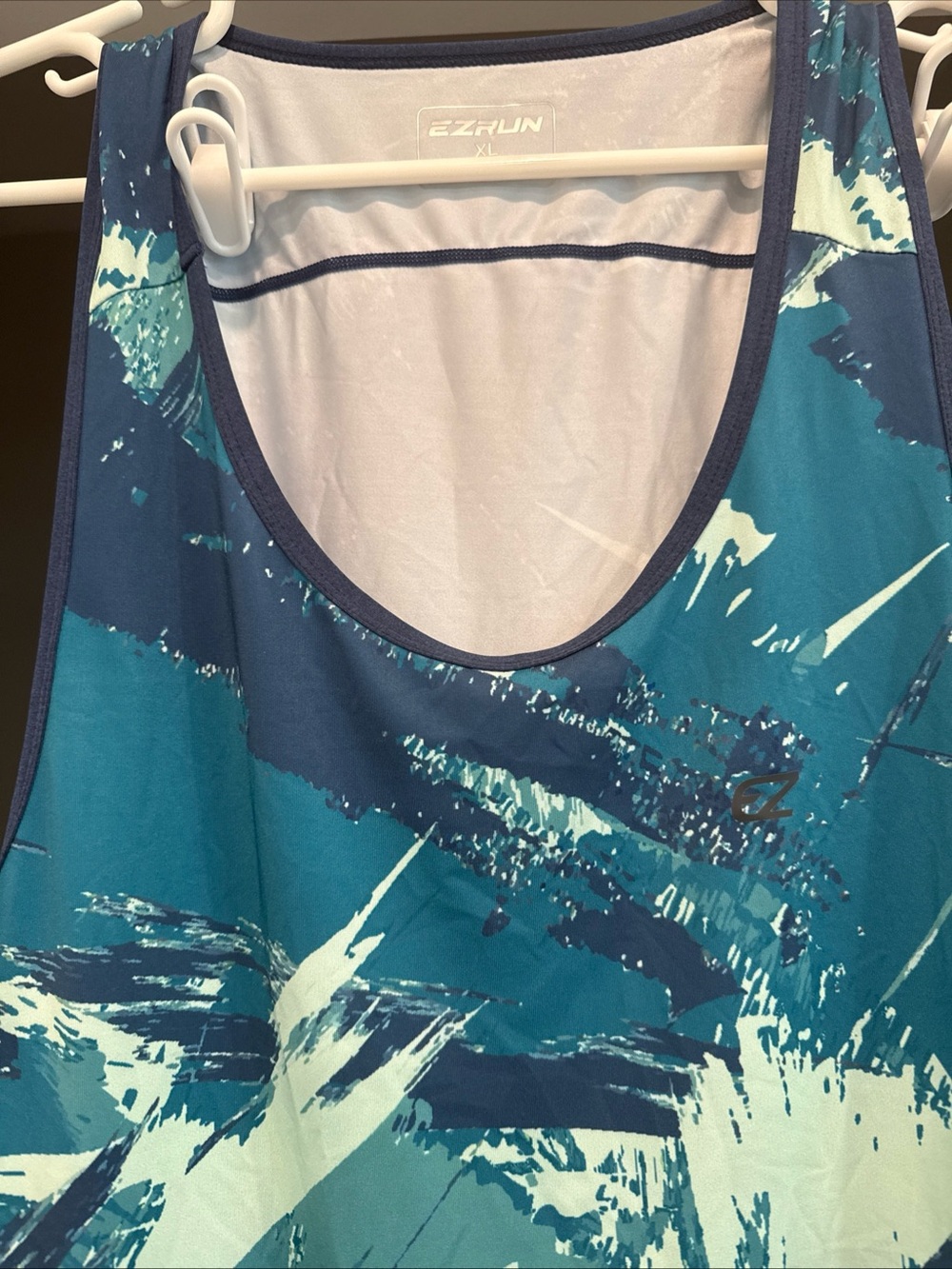 EZRUN Men's Tank Tops Quick Dry Workout Swim Beach XL - Picture 2 of 4